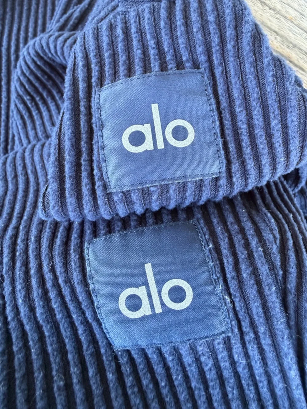 Alo Yoga Muse Crop Hoodie Jogger Set Ribbed Navy Blue Limited Edition XS HTF GUC